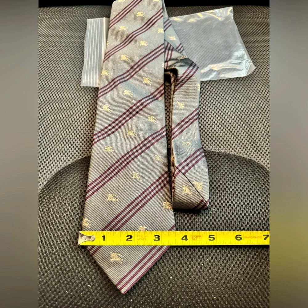 Burberry Mens Tie - Picture 6 of 8